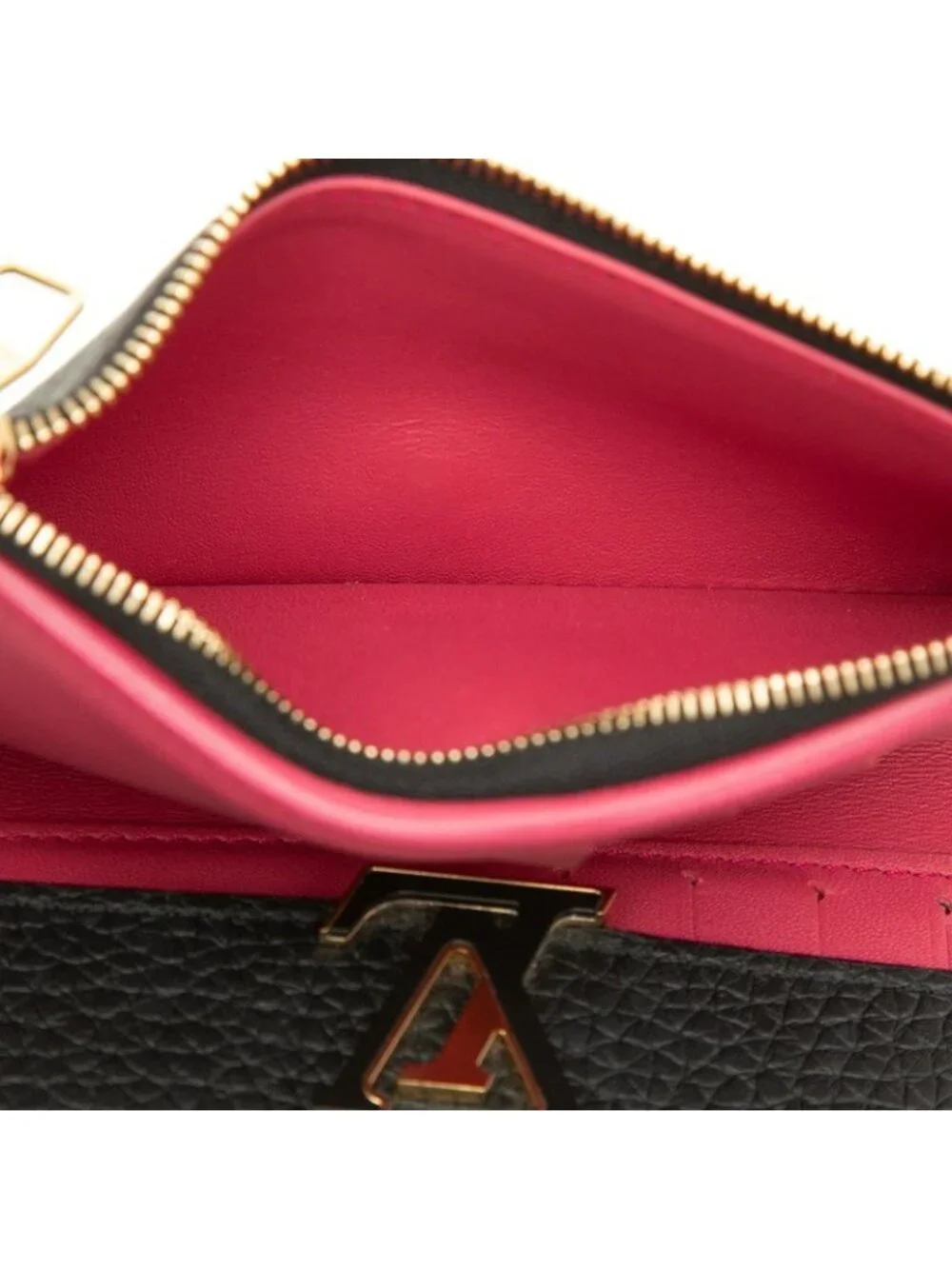 Louis Vuitton Portefeuille Capucines Compact Trifold Wallet Noir Black